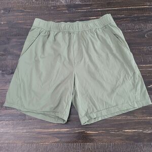 Avalanche Men's 6" Green Casual Shorts Size Small Athletic